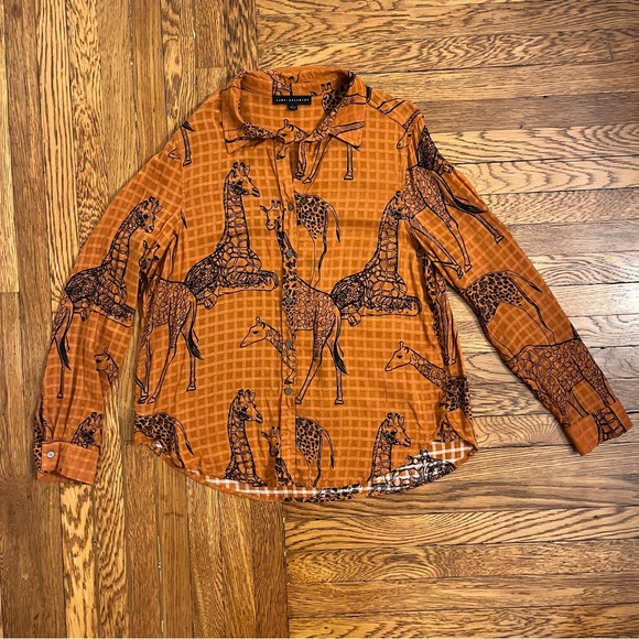 Jane + Delancey Orange Giraffe Print Casual Shirt - Picture 2 of 6